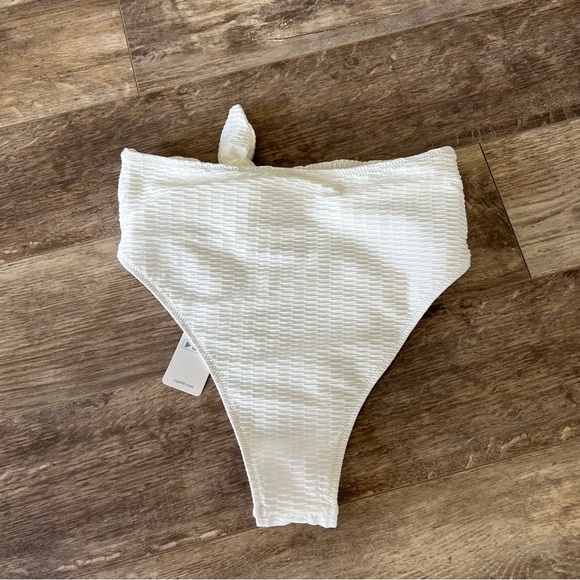 NWT! Cupshe High Thigh, High Waist Bikini Bottoms with Tie Front - Neutral Bone - Picture 3 of 8